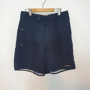 Patagonia Men Shorts Size 32
